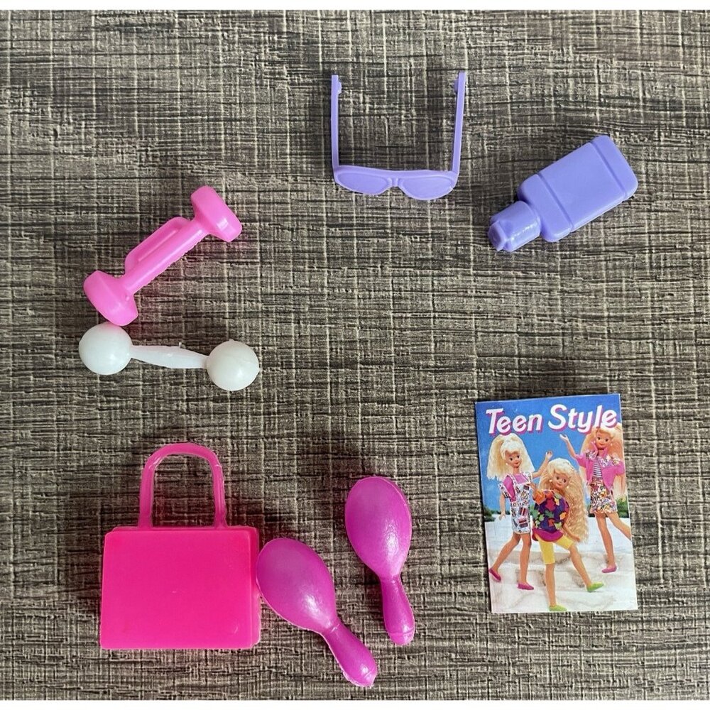 Vintage Barbie Teen Accessories Lot of80's 90s Boombox Record Player Skateboard - Picture 4 of 8